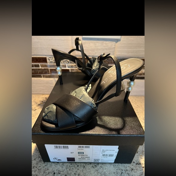 SOLD SOLD SOLD Chanel Lambskin Black Sandals 20B Size 37 - Picture 2 of 9